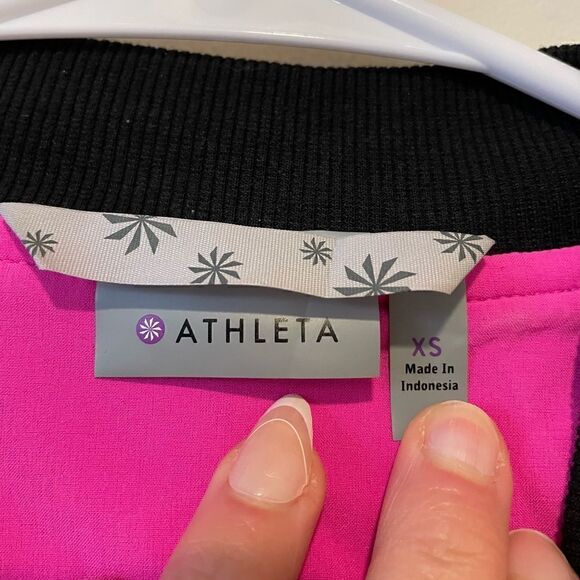 Athleta Infusion Grey Quilted Bomber Jacket - Picture 9 of 11